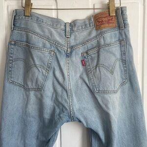 Vintage Levi’s 501s super soft worn in . Size 28 see measurements